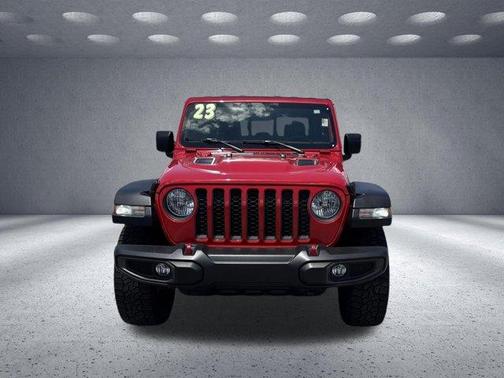 Firecracker Red Clearcoat 2023 Jeep Gladiator Rubicon