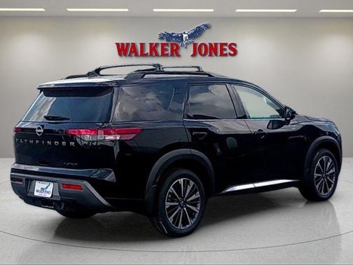Black 2026 Nissan Pathfinder Platinum
