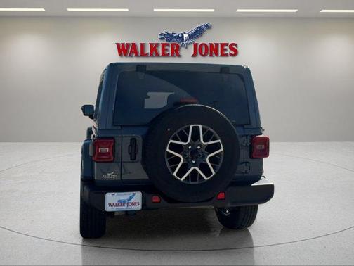 Anvil Clearcoat 2024 Jeep Wrangler Sahara