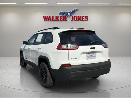 Bright White Clearcoat 2023 Jeep Cherokee Altitude Lux