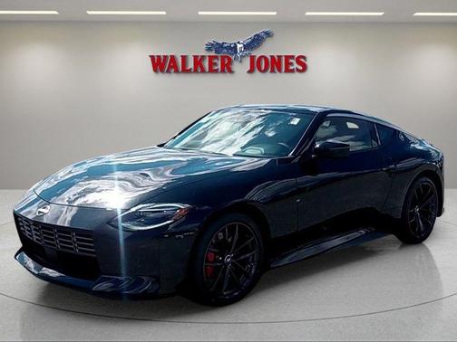 Black (P) 2026 Nissan Z performance