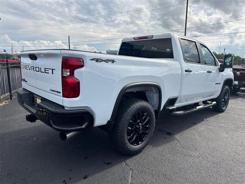 2026 Chevrolet Silverado 2500 Custom