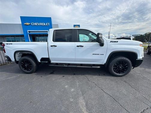 2026 Chevrolet Silverado 2500 Custom