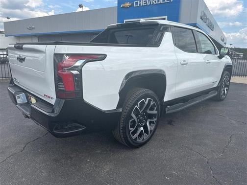 2024 Chevrolet Silverado EV RST