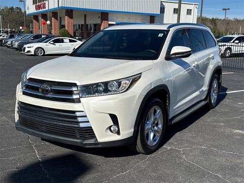 2018 Toyota Highlander 