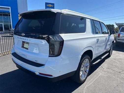 2025 Chevrolet Suburban LT