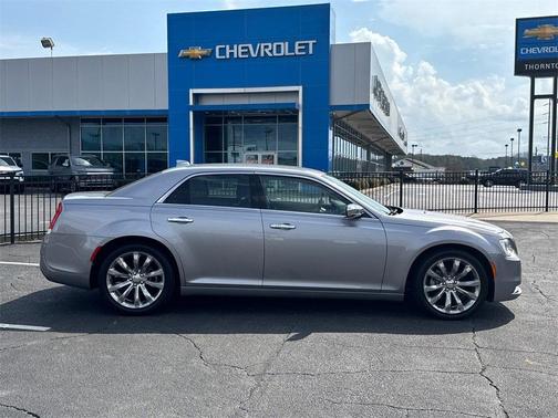 2018 Chrysler 300 Limited
