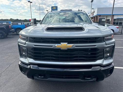 2026 Chevrolet Silverado 2500 Custom