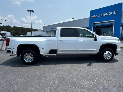 2025 Chevrolet Silverado 3500 High Country