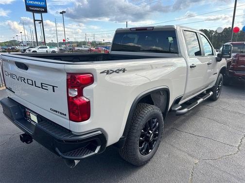 2026 Chevrolet Silverado 2500 Custom