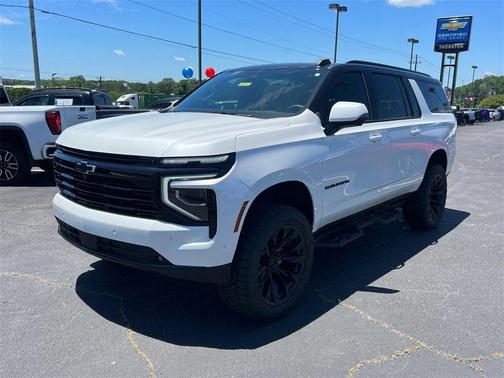 2025 Chevrolet Suburban RST