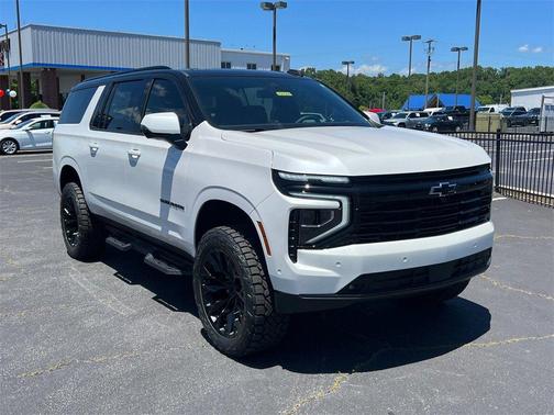 2025 Chevrolet Suburban RST
