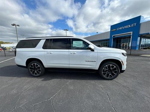 2025 Chevrolet Suburban RST
