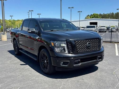 2019 Nissan Titan SV