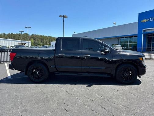 2019 Nissan Titan SV