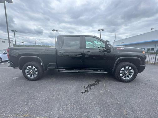 2024 Chevrolet Silverado 2500 Custom