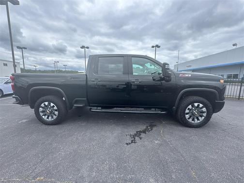 2024 Chevrolet Silverado 2500 Custom