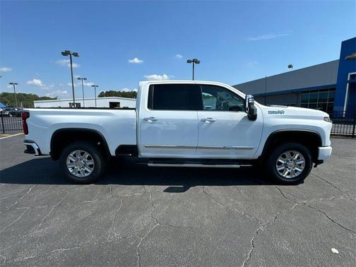 2025 Chevrolet Silverado 2500 High Country
