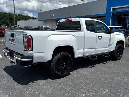 2022 GMC Canyon Elevation Standard