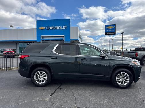 2020 Chevrolet Traverse LT Cloth