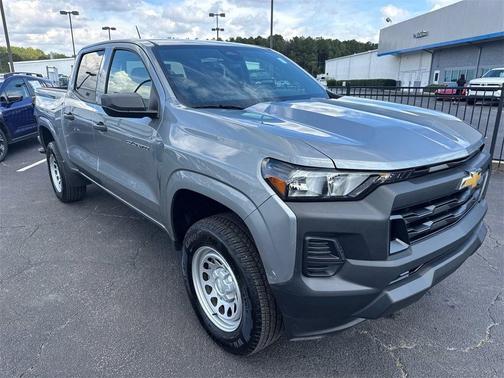 2024 Chevrolet Colorado WT