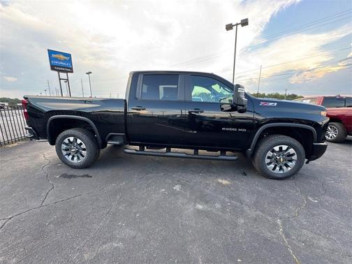 2026 Chevrolet Silverado 2500 Custom
