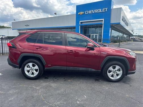 2020 Toyota RAV4 Hybrid XLE