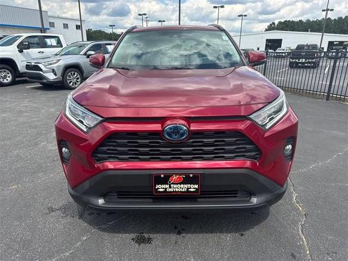 2020 Toyota RAV4 Hybrid XLE