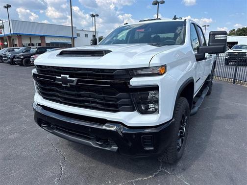 2026 Chevrolet Silverado 2500 Custom