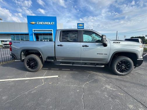 2025 Chevrolet Silverado 2500 Custom