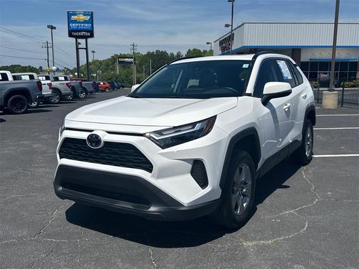 2023 Toyota RAV4 XLE