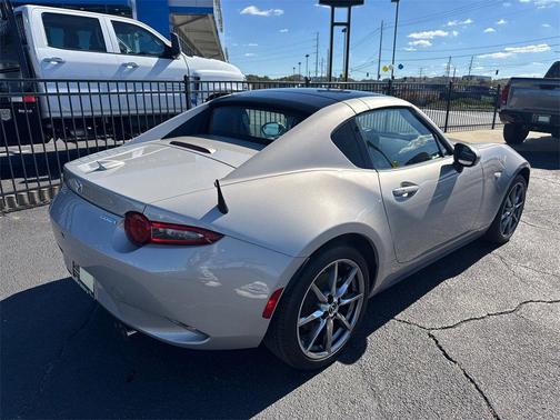 2022 Mazda MX-5 Miata RF Grand Touring