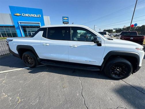 2025 Chevrolet Silverado EV LT