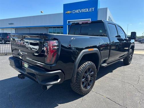 2025 GMC Sierra 2500 AT4