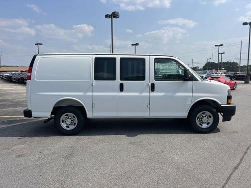 2025 Chevrolet Express 2500 Work Van