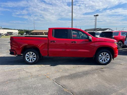 2025 Chevrolet Silverado 1500 Custom