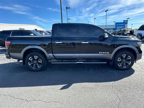 2023 Nissan Titan Platinum Reserve