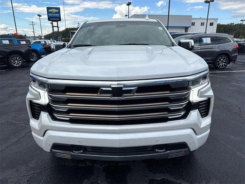 2022 Chevrolet Silverado 1500 High Country