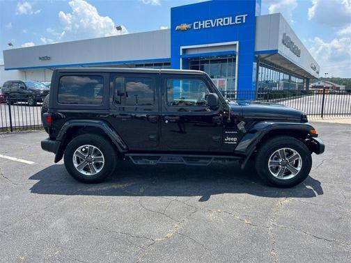2022 Jeep Wrangler Unlimited Sahara