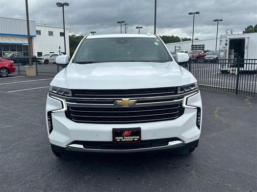 2023 Chevrolet Suburban LT