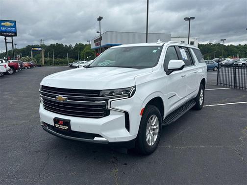 2023 Chevrolet Suburban LT
