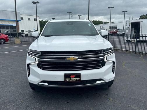 2023 Chevrolet Suburban LT