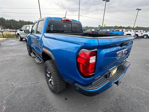 2024 GMC Canyon AT4X