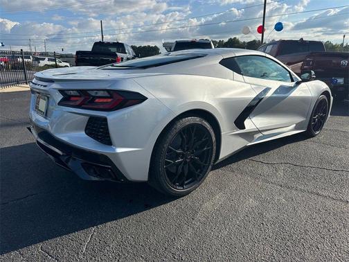 2026 Chevrolet Corvette Stingray w/1LT
