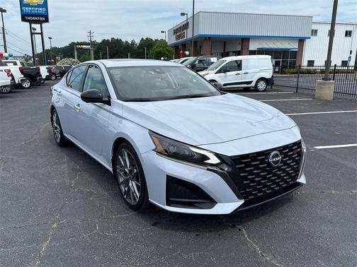 2023 Nissan Altima 2.0 SR