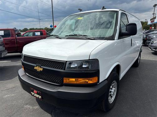 2025 Chevrolet Express 3500 Work Van