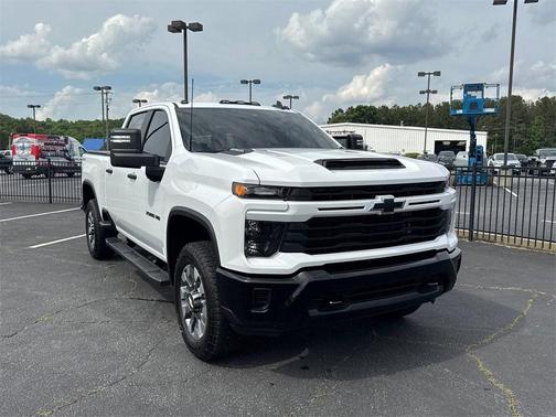 2024 Chevrolet Silverado 2500 Custom