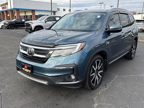 2022 Honda Pilot Touring 8-Passenger