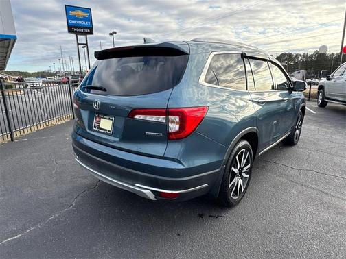 2022 Honda Pilot Touring 8-Passenger