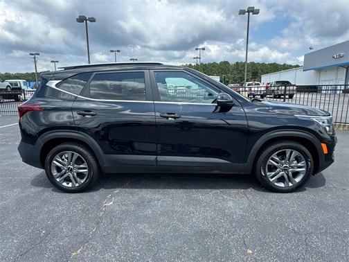 2022 Kia Seltos S
